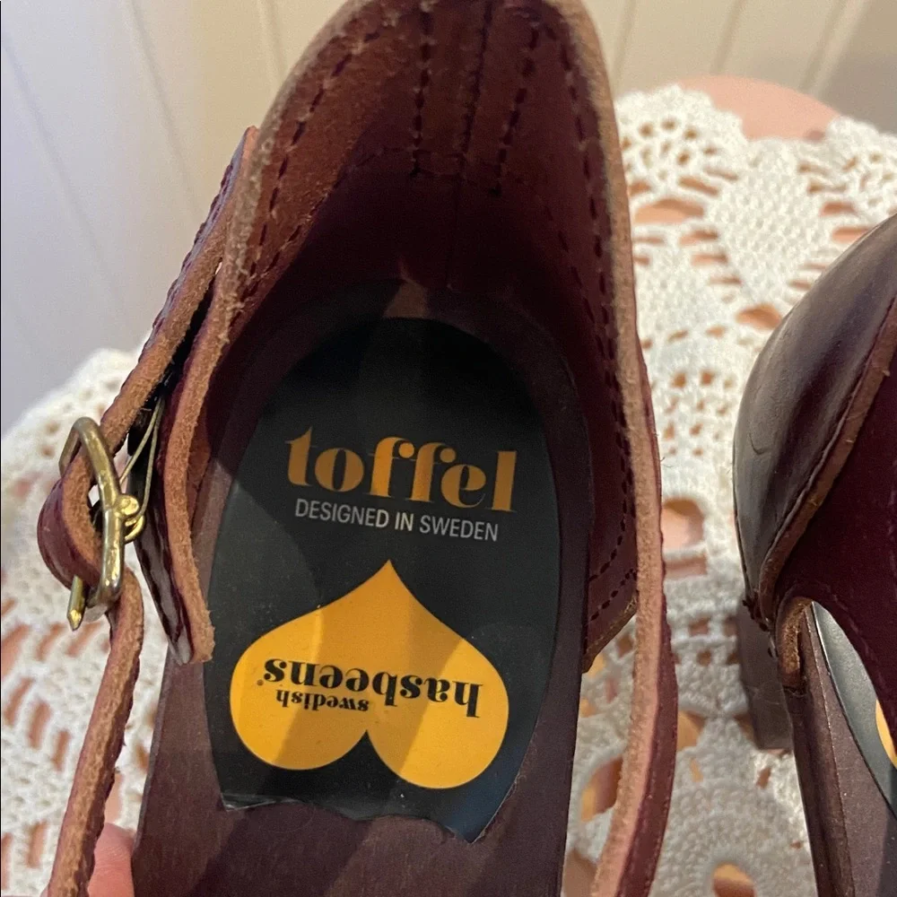 ❤️ HOST PICK ❤️ SWEDISH HASBEENS oxblood T-Strap clog heels 37 - Picture 7 of 16